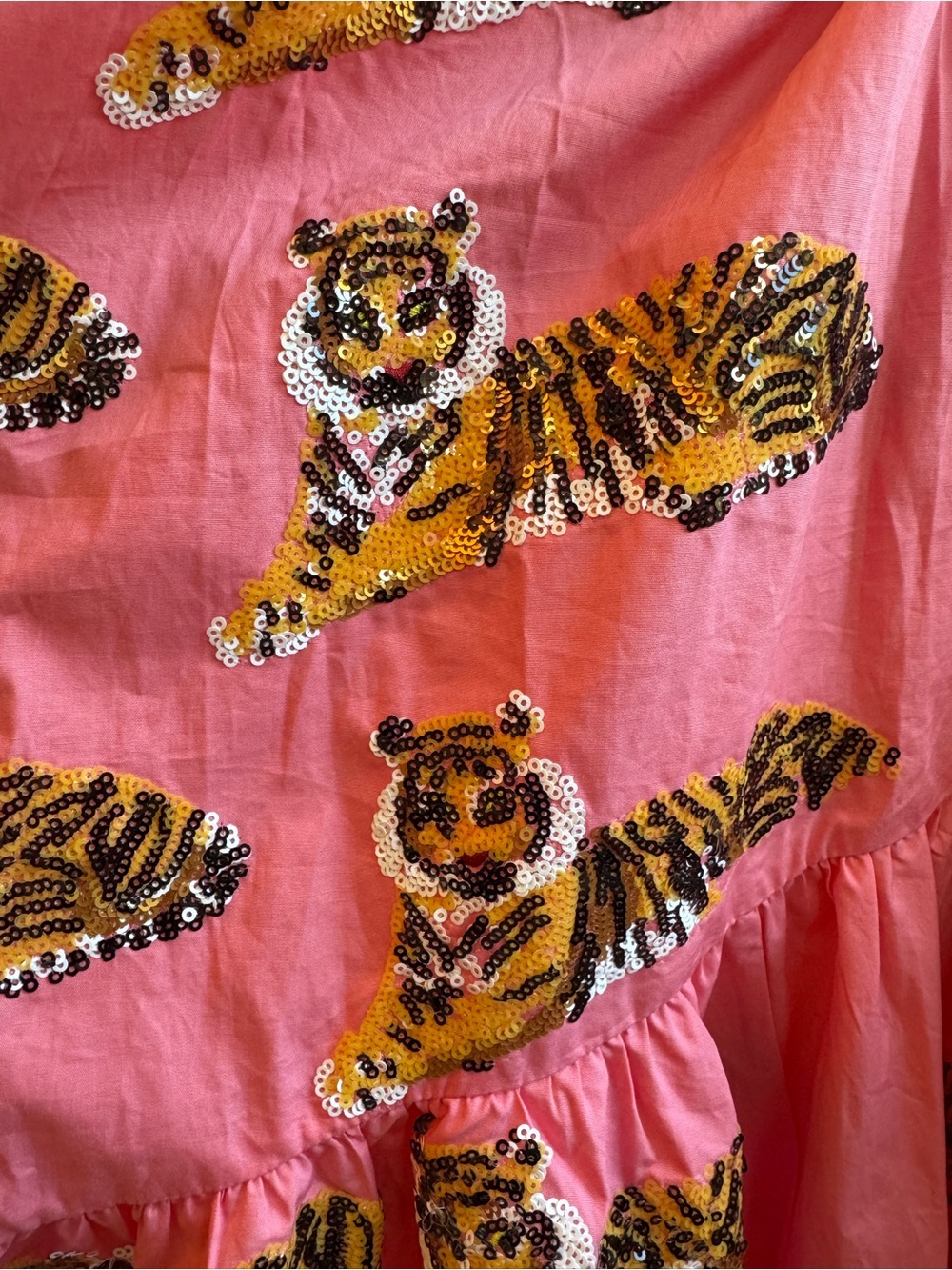 New! QUEEN OF SPARKLES Pink Sequin Tiger Print Asymmetrical Poof Sleeve Dress - Picture 9 of 12